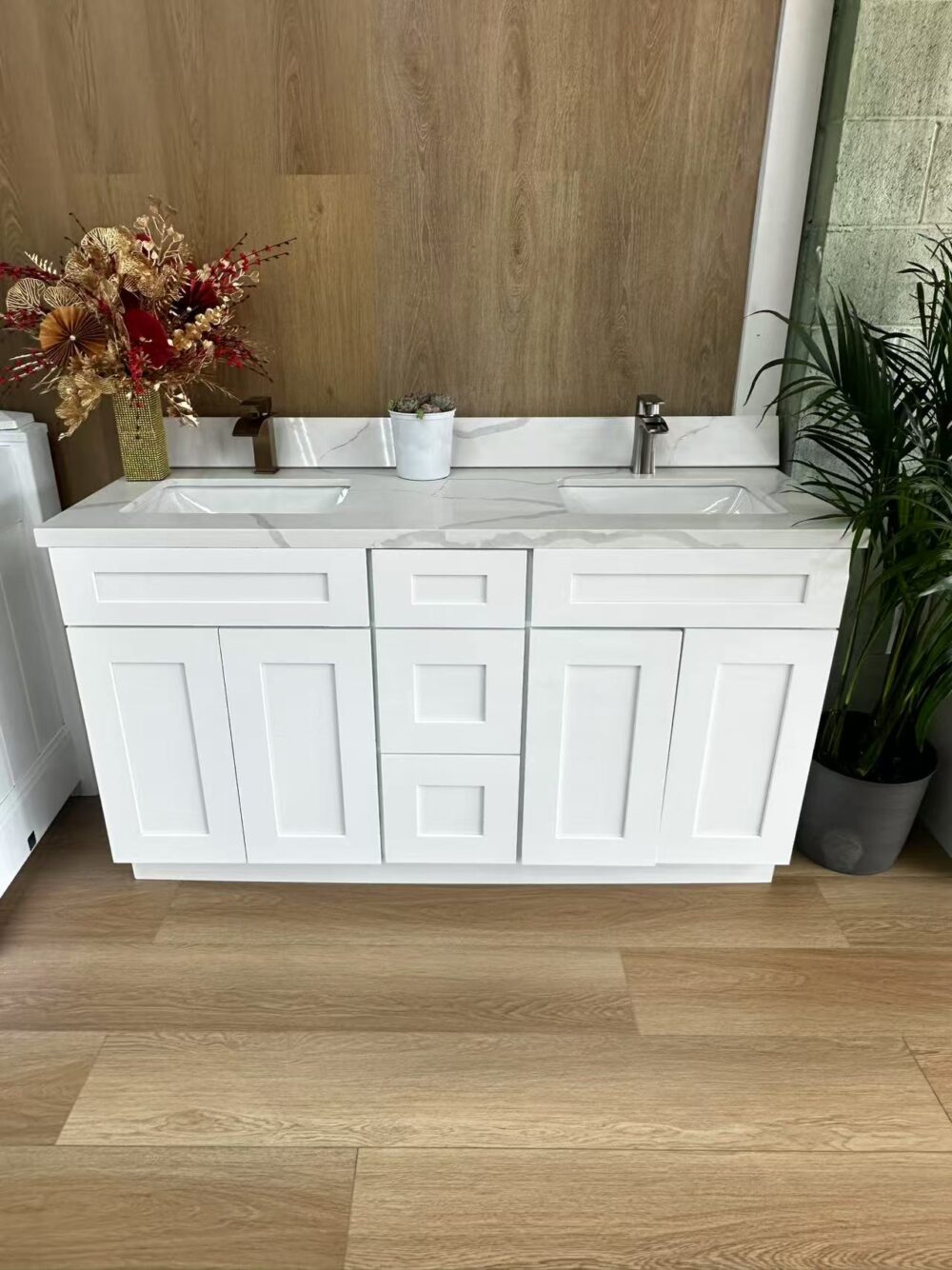 60" Matte White Shaker Double Sink Bathroom Vanity with Soft Close Drawers & Quartz Top