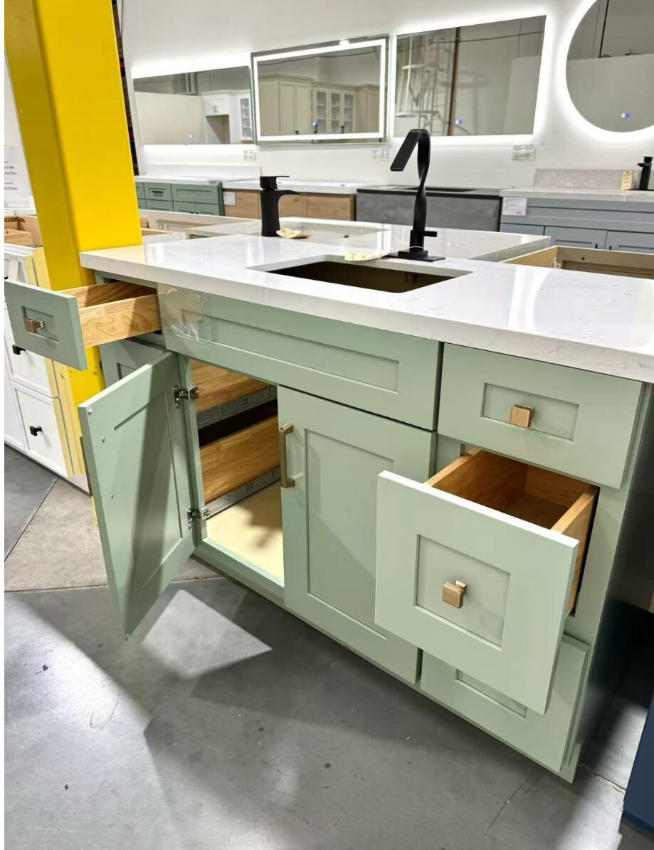 Weixin Image_20250222114919 60" Sage Green Shaker Single Sink Bathroom Vanity Base Cabinet