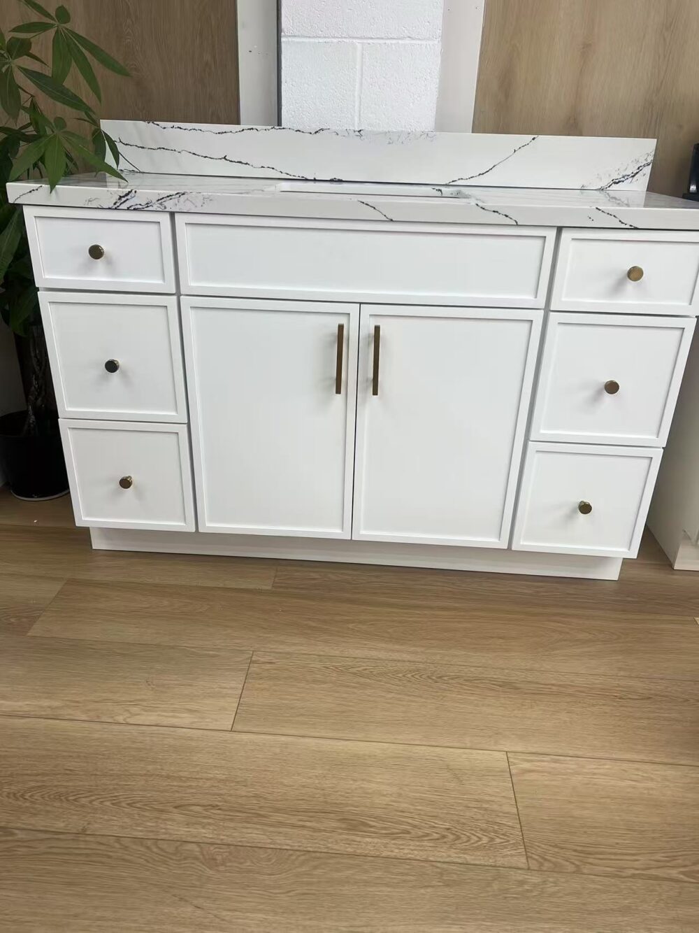 Weixin Image_20250314145149 48" White Shaker Single Sink Bathroom Vanity Base Cabinet