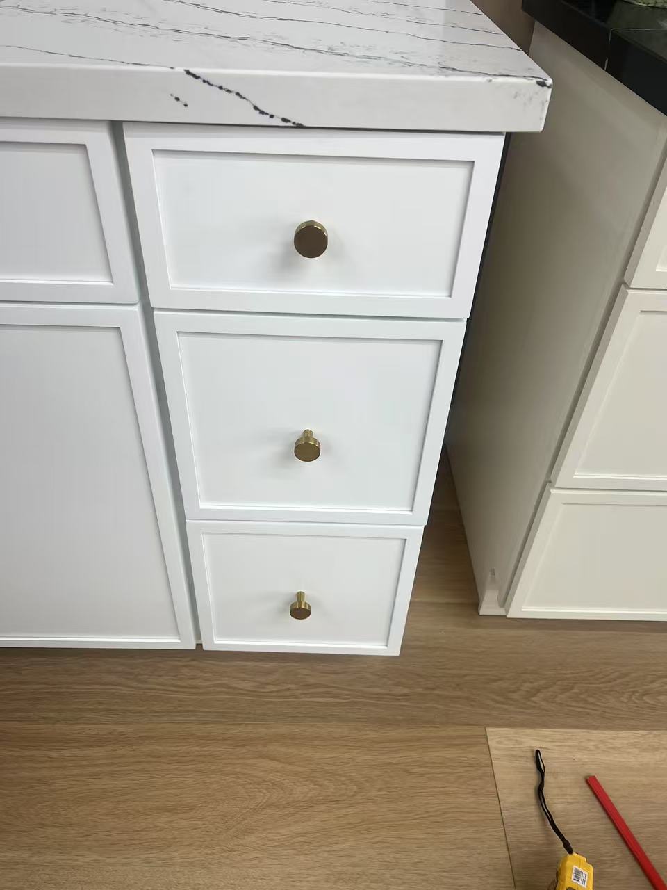 Weixin Image_20250314145158 48" White Shaker Single Sink Bathroom Vanity Base Cabinet