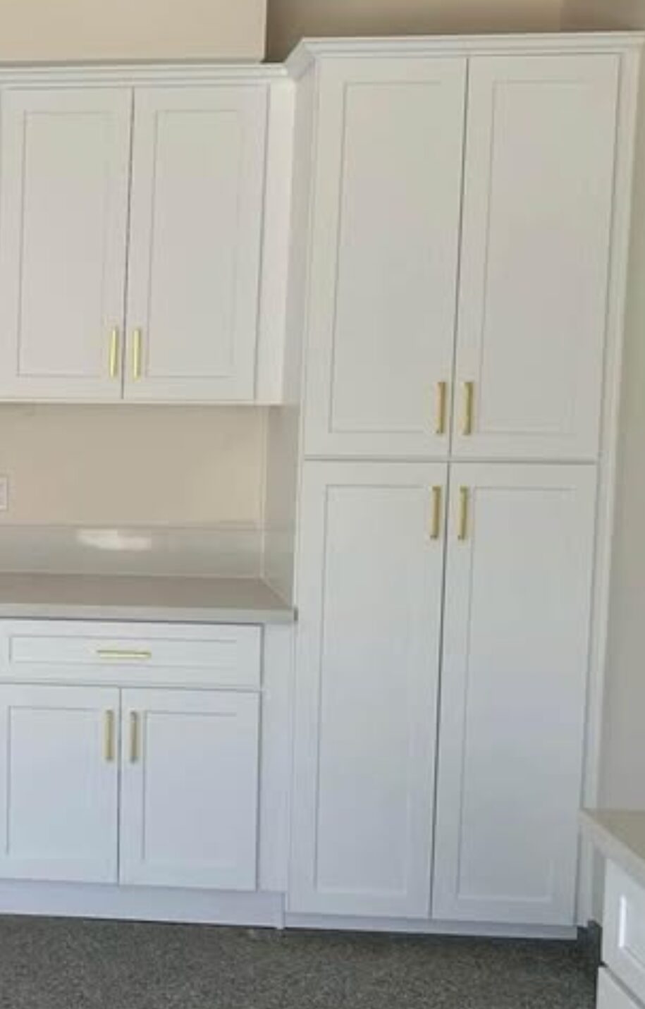 Full Height Matte White Kitchen Pantry Cabinet Soft Close Shaker Doors